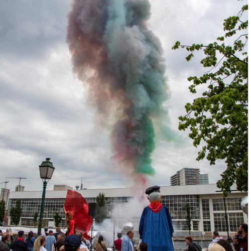 100 ans de vies communes parade