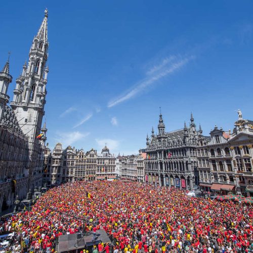 Red Devils fans at the Grande-Place