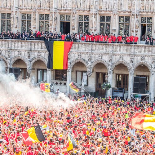 Rode Duivels publiek bijeenkomst in de Grande-Place